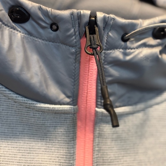 Women’s Under Armour Swacket Size Medium Light Gray & Coral Zip-Up w/Hood Storm - Picture 15 of 16